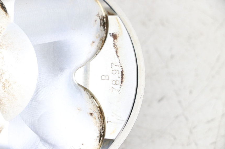 photo de CILINDRO PISTON HONDA CRF R 250 (2020 - 2021) - Detalles de los puntos de fijación