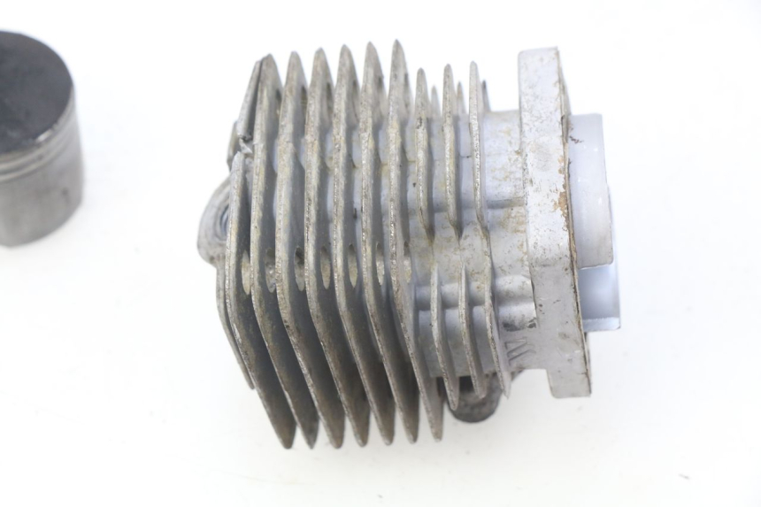 photo de CILINDRO PISTÓN POCKET BIKE CROSS 50 - Zoom sobre los componentes