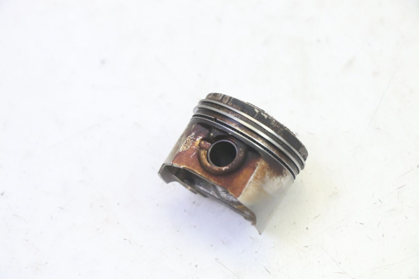 photo de CILINDRO PISTÓN SYM CROX 4T 50 (2016 - 2023) - Primer plano de alta resolución