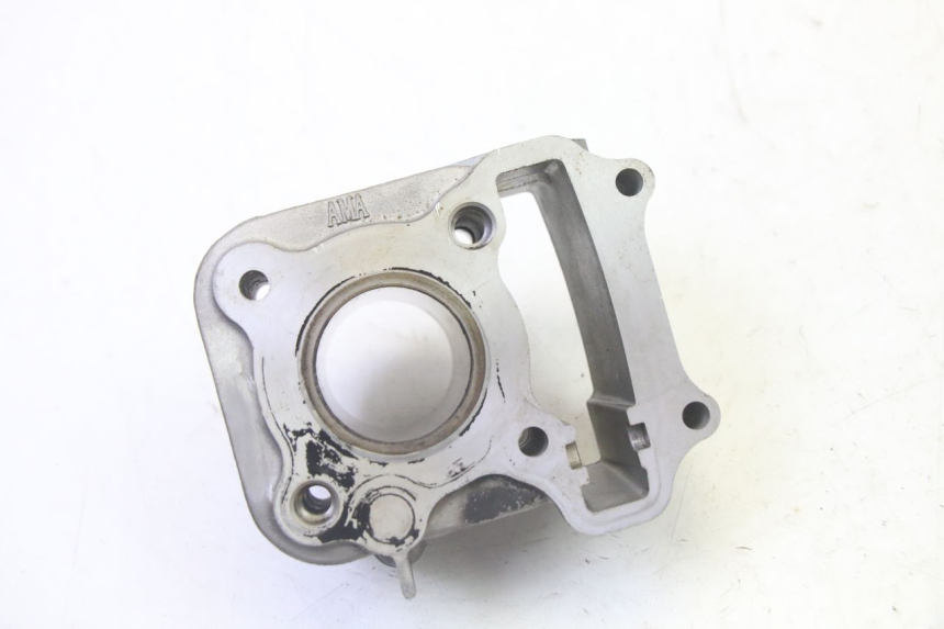 photo de CILINDRO PISTÓN SYM CROX 4T 50 (2016 - 2023) - Primer plano técnico