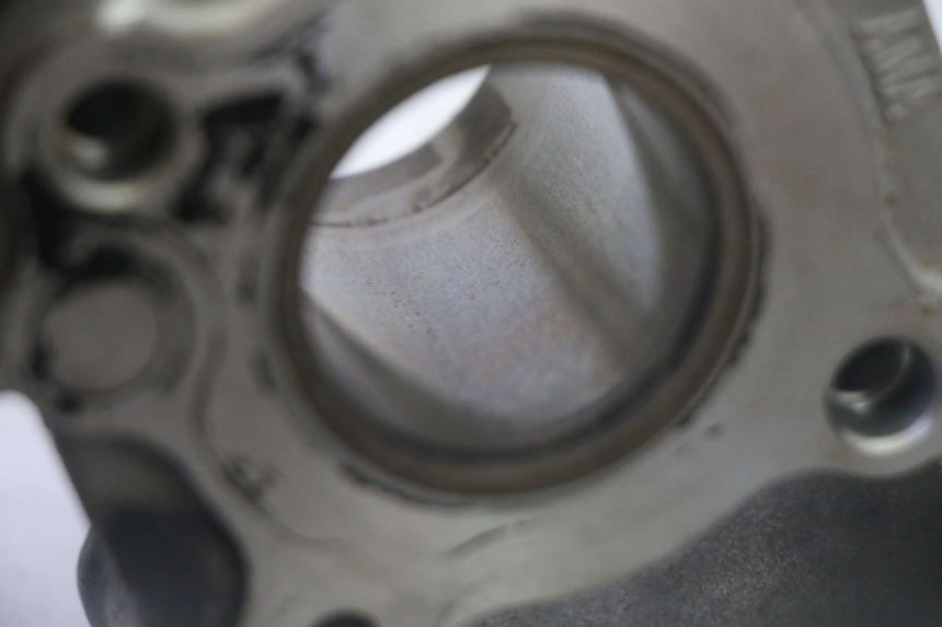 photo de CILINDRO PISTÓN SYM CROX 4T 50 (2016 - 2023) - Detalles de los puntos de fijación