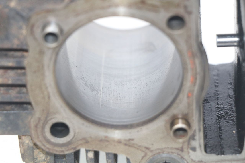 photo de CILINDRO PISTÓN CCR DIRT BIKE 110 - Detalles de los puntos de fijación