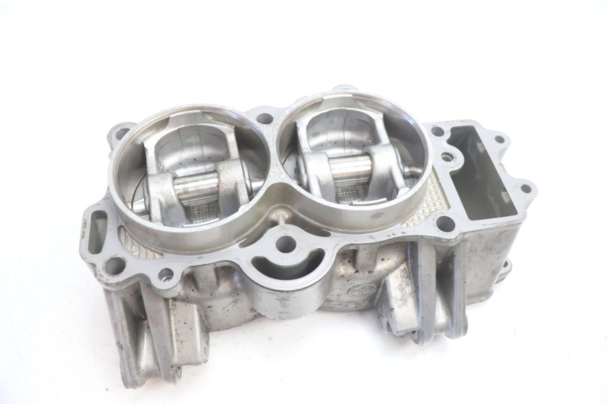 photo de CILINDRO PISTON KAWASAKI ER-6 ER6 N 650 (2005 - 2009) - Detalles de los puntos de fijación