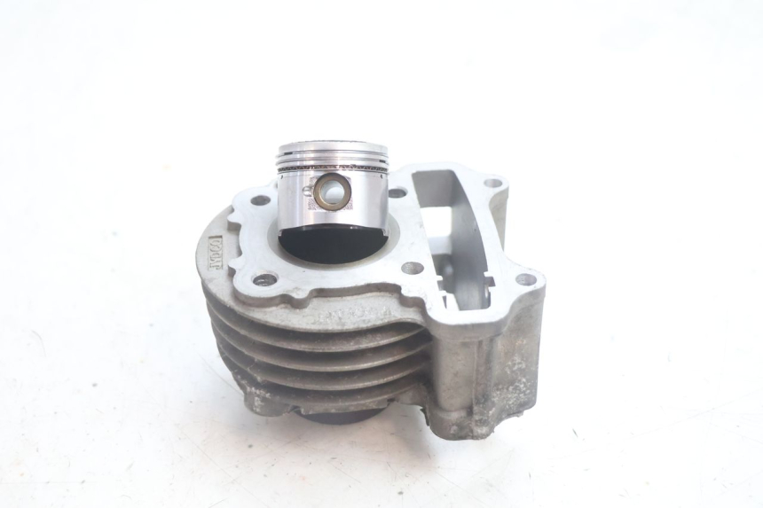 photo de CILINDRO PISTON JM MOTORS EVOLIS 4T 50 (2018 - 2022) - Vista principal