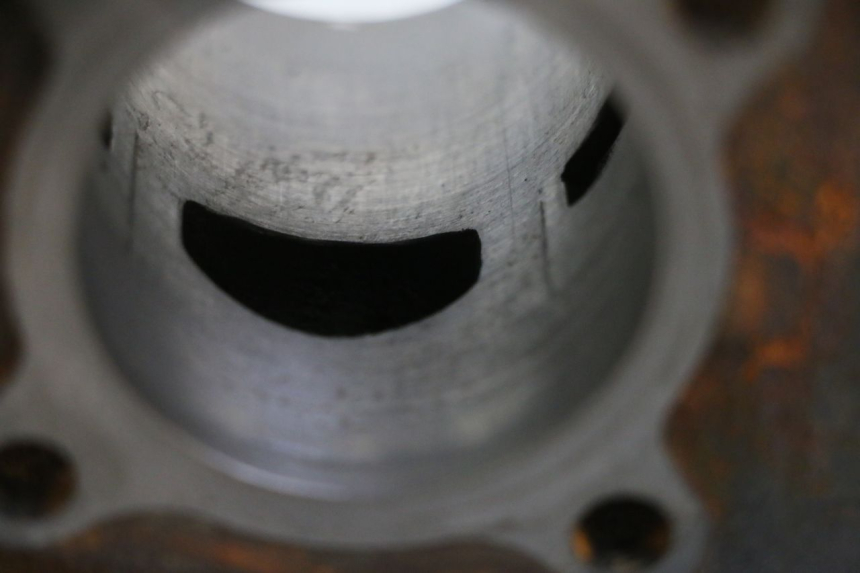 photo de CILINDRO PISTÓN KEEWAY F-ACT FACT 50 (2006 - 2011) - Detalles de los puntos de fijación