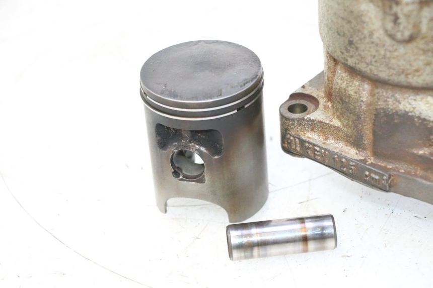 photo de CILINDRO PISTON HONDA FES PANTHEON 2T 125 (1998 - 2002) - Otra perspectiva