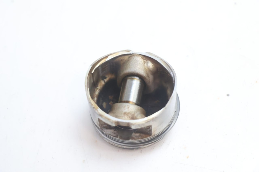photo de CILINDRO PISTON HONDA FES S-WING SWING ABS 125 (2007 - 2015) - Enfoque en la estructura