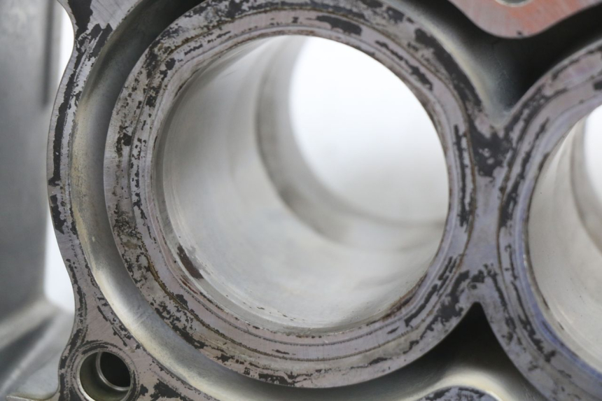 photo de CILINDRO PISTON HONDA FJS SILVER WING SILVERWING 400 (2005 - 2008) - Otra vista del artículo