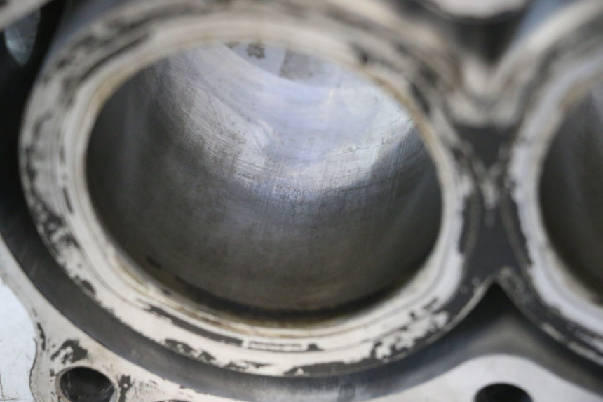 photo de CILINDRO PISTON HONDA FJS SILVER WING SILVERWING 400 (2005 - 2008) - Inspección visual detallada