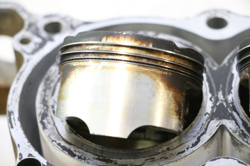 photo de CILINDRO PISTON HONDA FJS SILVER WING SILVERWING 400 (2005 - 2008) - Zoom estado de uso
