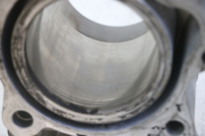 photo de CILINDRO PISTON HONDA FORZA ABS 300 (2013 - 2017) - Primer plano técnico