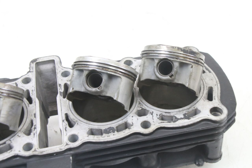 photo de CILINDRO PISTON YAMAHA FZS FAZER 600 (2001 - 2003) - Zoom estado de uso