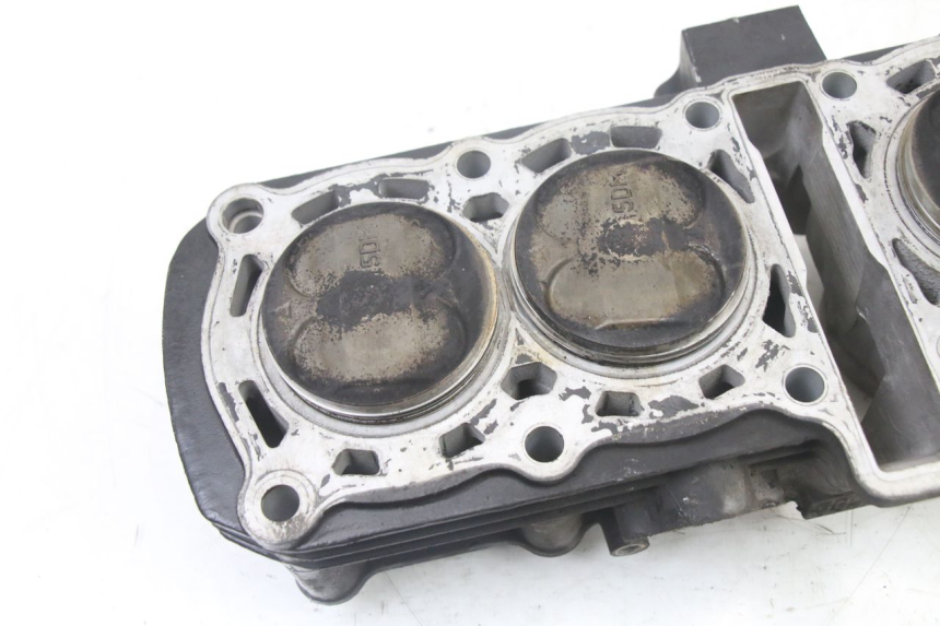 photo de CILINDRO PISTON YAMAHA FZS FAZER 600 (2001 - 2003) - Detalles de los puntos de fijación