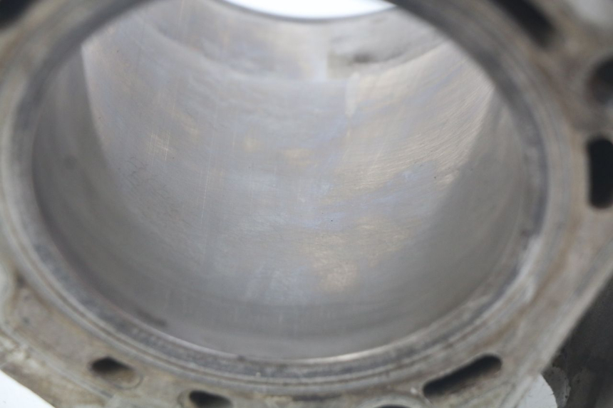 photo de CILINDRO PISTON PEUGEOT GEOPOLIS 400 (2007 - 2013) - Primer plano técnico