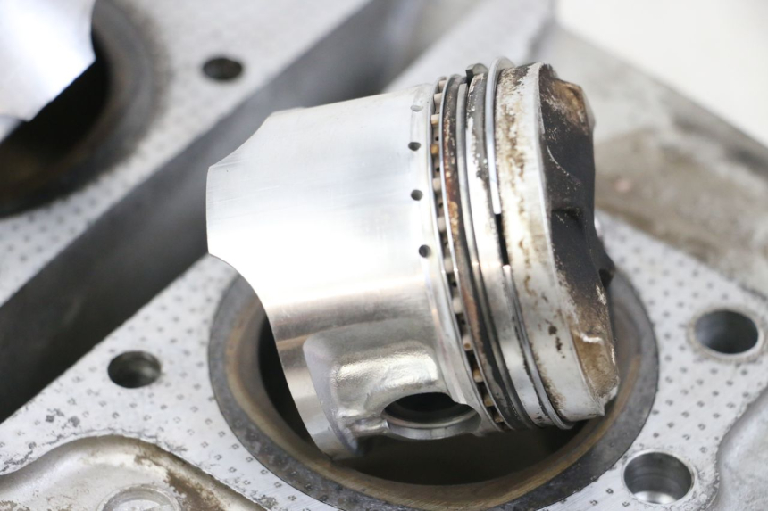 photo de CILINDRO PISTON SUZUKI GSX E 250 (1982 - 1983) - Zoom calidad de ocasión