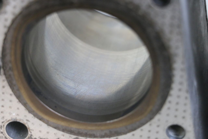 photo de CILINDRO PISTON SUZUKI GSX E 250 (1982 - 1983) - Recambio usado revisado