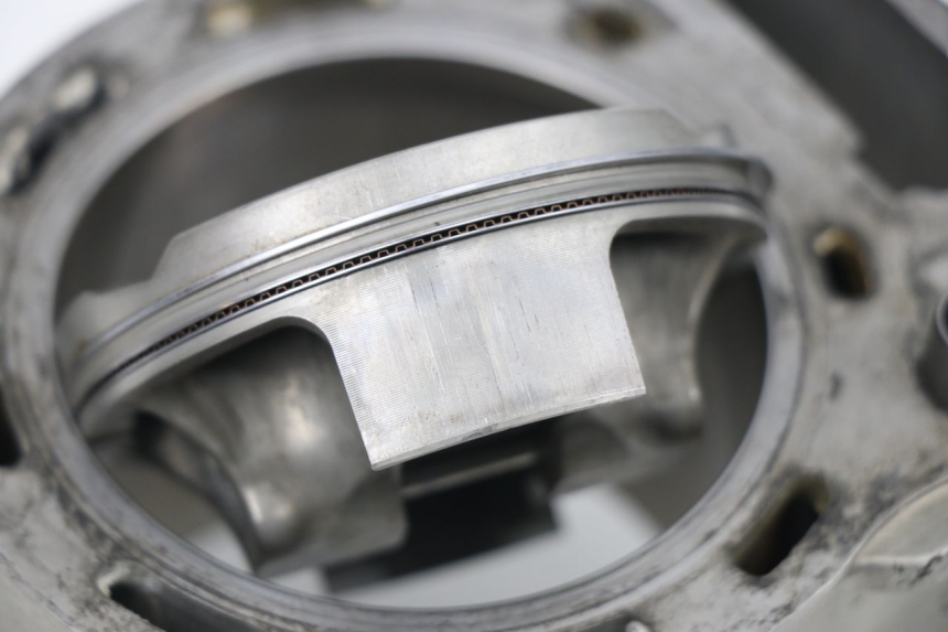 photo de CILINDRO PISTON HONDA CRF 250 (2013 - 2016) - Perfil de la pieza de repuesto