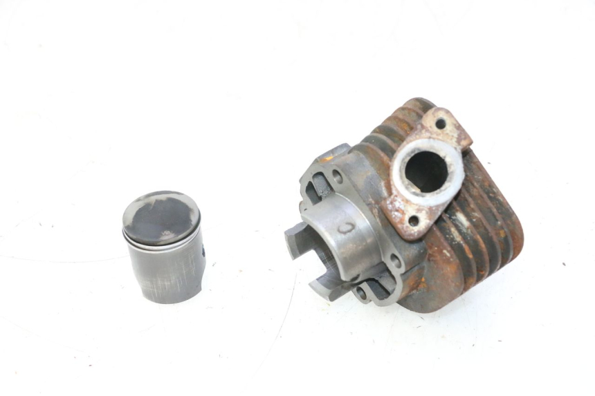 photo de CILINDRO PISTON KEEWAY HURRICANE 50 (2006 - 2019) - Marcados y referencias originales