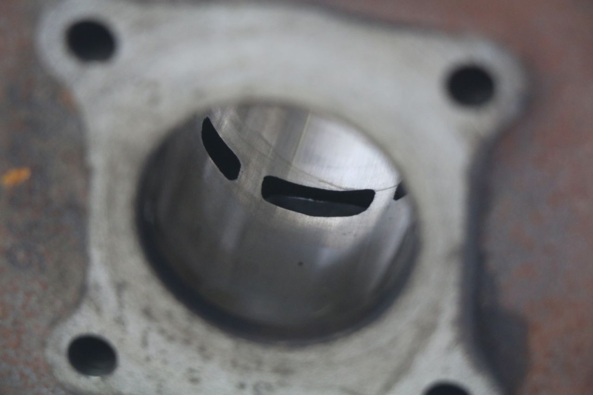 photo de CILINDRO PISTON SYM JET EURO X 2T 50 (2003 - 2007) - Recambio usado revisado