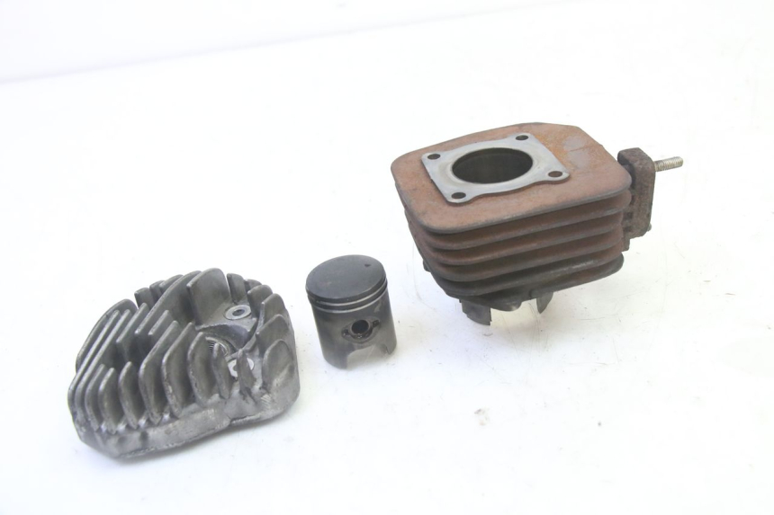 photo de CILINDRO PISTON PEUGEOT KISBEE 2T 50 (2010 - 2017) - Zoom estado de uso