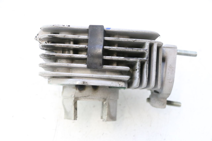 photo de CILINDRO PISTON PEUGEOT KISBEE 2T 50 (2018 - 2022) - Otra vista del artículo