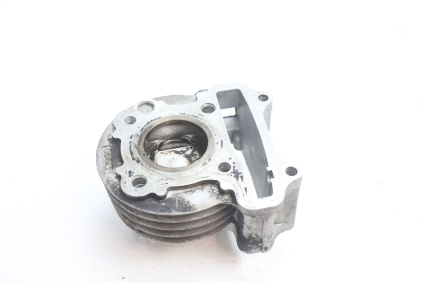 photo de CILINDRO PISTON PEUGEOT KISBEE 4T 50 (2010 - 2017) - Detalle de la pieza