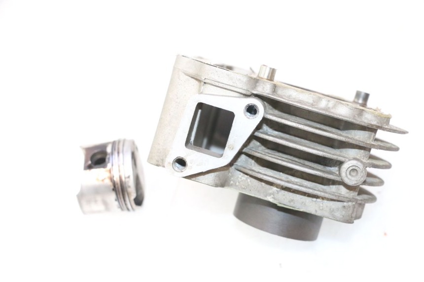 photo de CILINDRO PISTON PEUGEOT KISBEE 4T 50 (2010 - 2017) - Características distintivas