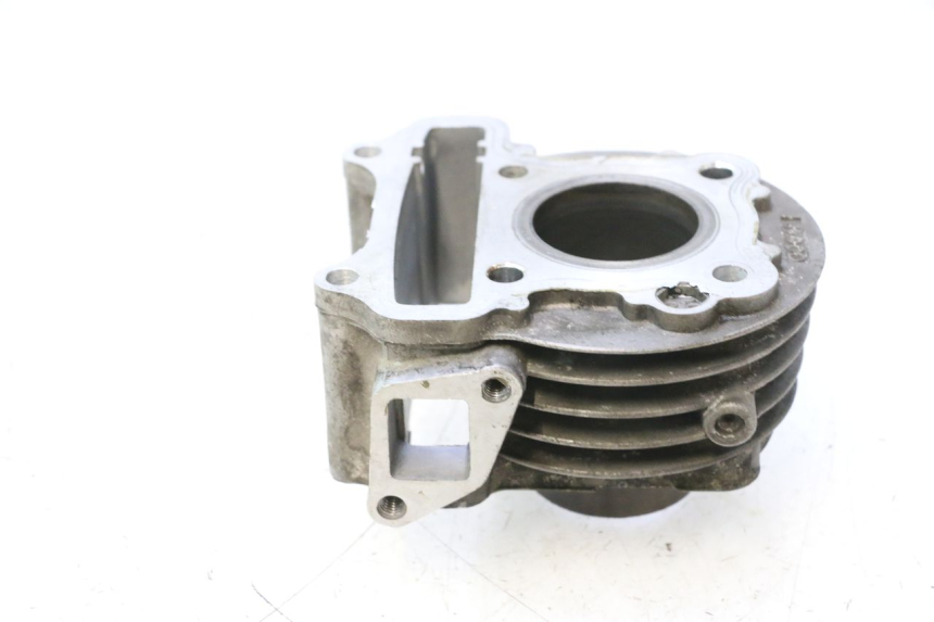 photo de CILINDRO PISTÓN PEUGEOT KISBEE 4T 50 (2018 - 2022) - Primer plano técnico