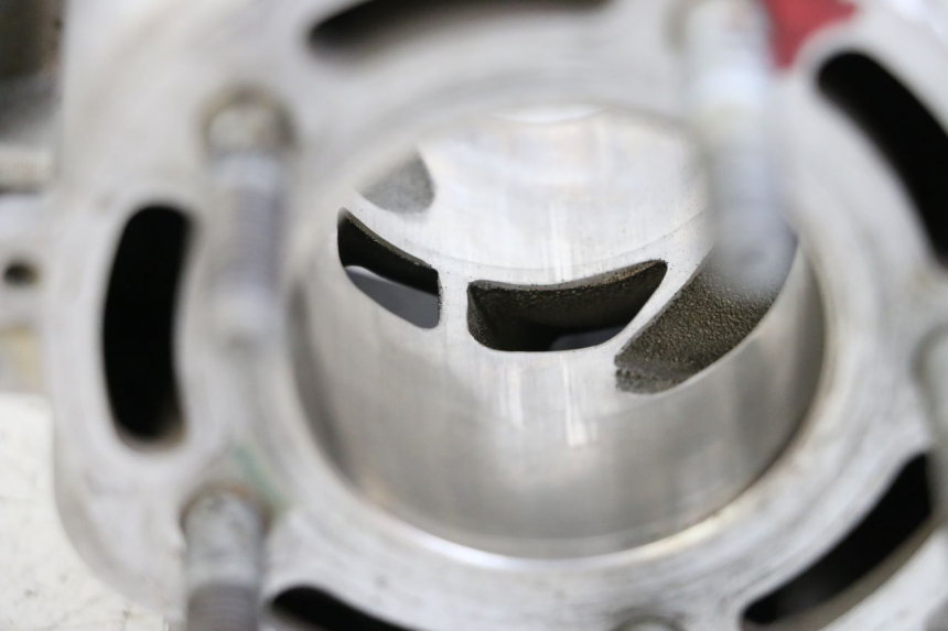 photo de CILINDRO PISTON KAWASAKI KX 85 (2014 - 2021) - Estado de la superficie y material