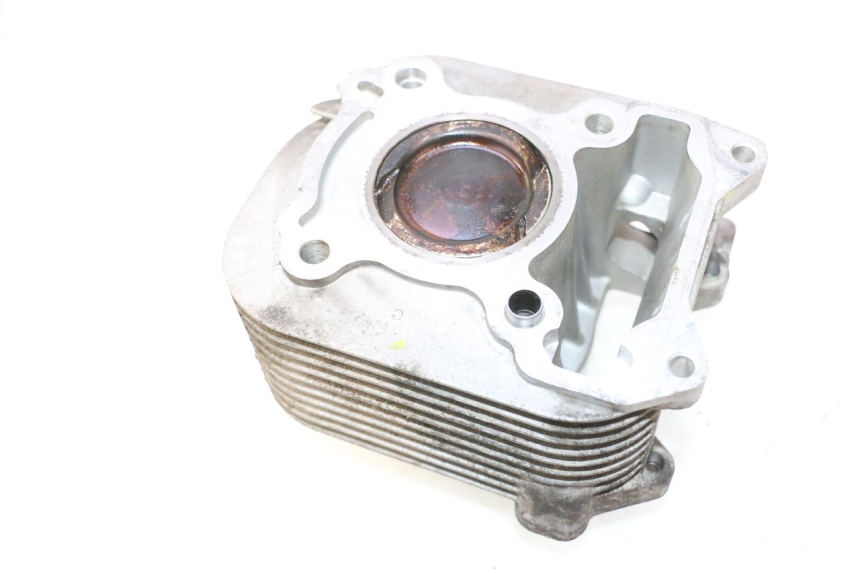 photo de CILINDRO PISTON PIAGGIO LIBERTY IGET S 125 (2016 - 2020) - Primer plano técnico