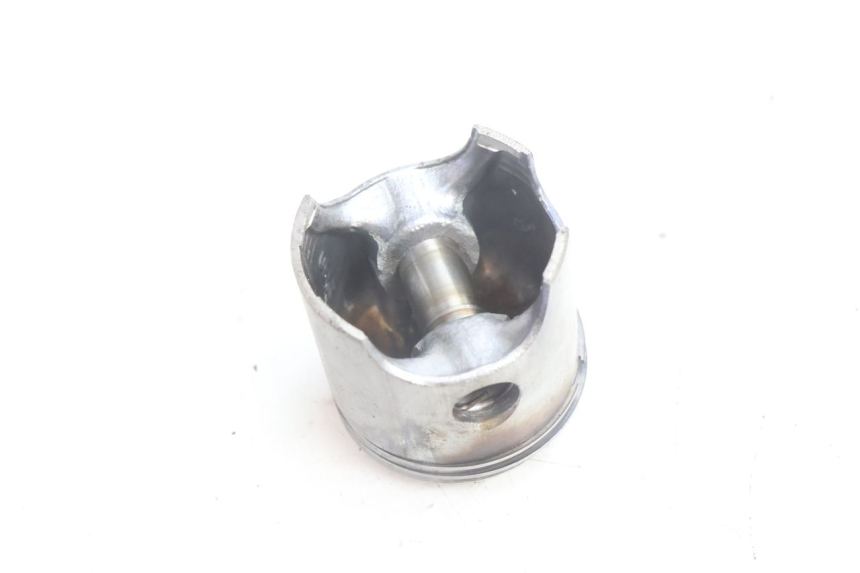 photo de CILINDRO PISTON PEUGEOT LUDIX BLASTER 50 (2006 - 2014) - Otra perspectiva