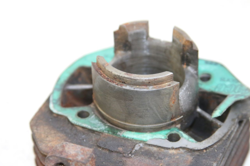 photo de CILINDRO PISTON PEUGEOT LUDIX 50 (2005 - 2007) - Detalles de los puntos de fijación