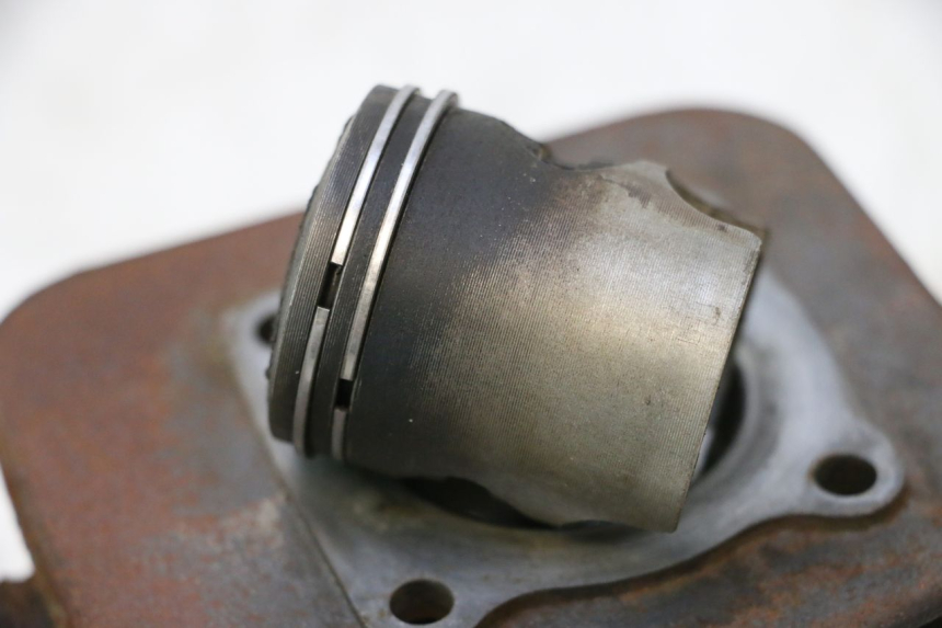 photo de CILINDRO PISTÓN PEUGEOT LUDIX 50 (2008 - 2017) - Primer plano de alta resolución