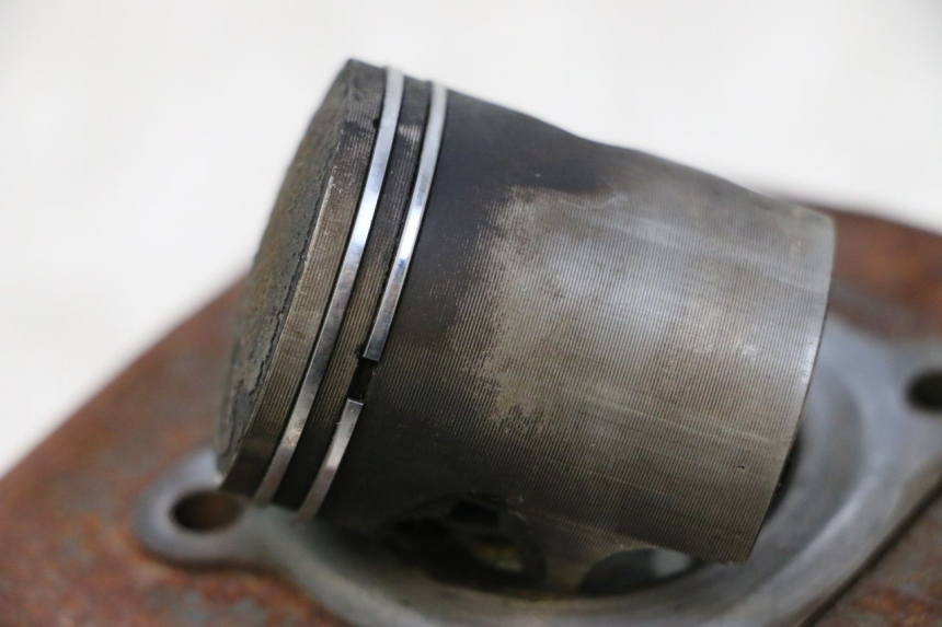 photo de CILINDRO PISTON PEUGEOT LUDIX 50 (2005 - 2007) - Zoom calidad de ocasión