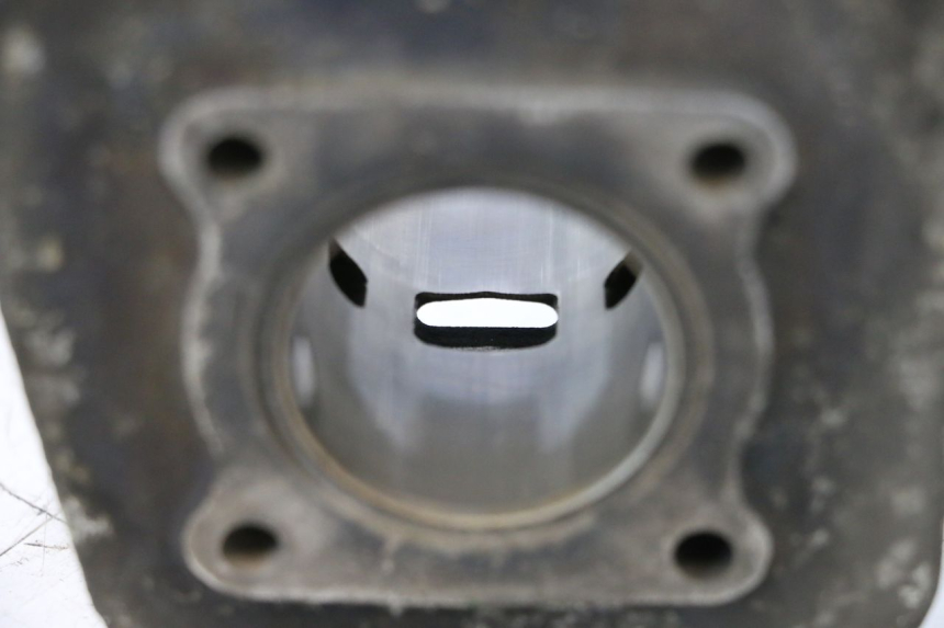 photo de CILINDRO PISTON PEUGEOT LUDIX ONE 14P 50 (2004 - 2013) - Otra perspectiva