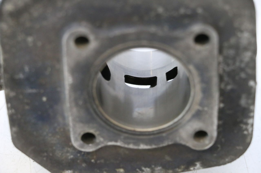 photo de CILINDRO PISTON PEUGEOT LUDIX ONE 14P 50 (2004 - 2013) - Detalles de los puntos de fijación