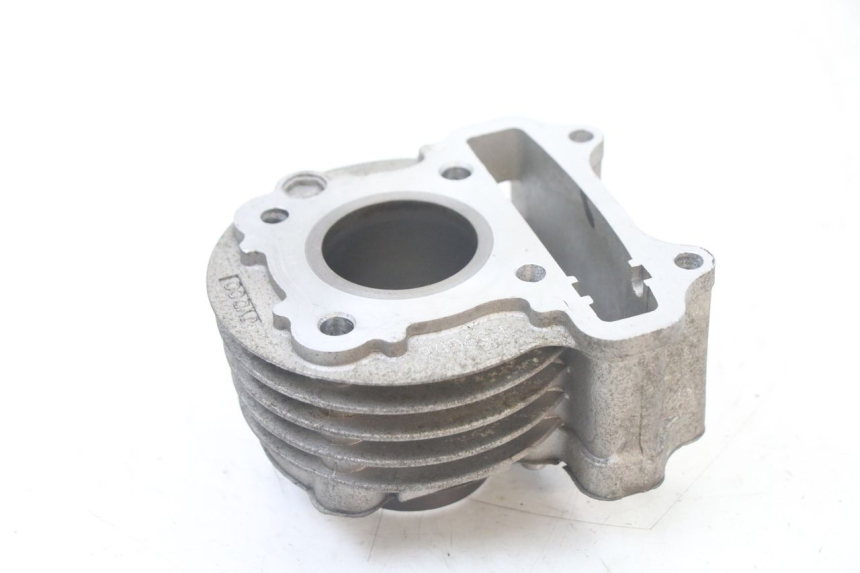 photo de CILINDRO PISTON MASH CITY 4T 50 (2018 - 2020) - Detalles de los puntos de fijación