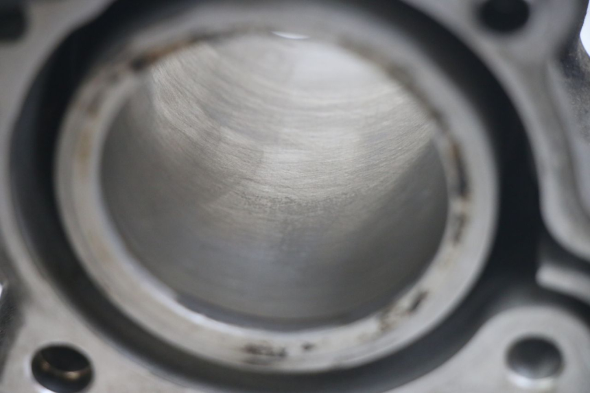 photo de CILINDRO PISTÓN PIAGGIO MEDLEY 125 (2016 - 2023) - Otra perspectiva