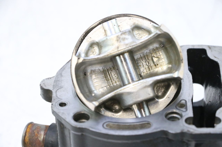 photo de CILINDRO PISTON PIAGGIO MP3 LT 300 (2010 - 2016) - Primer plano de alta resolución