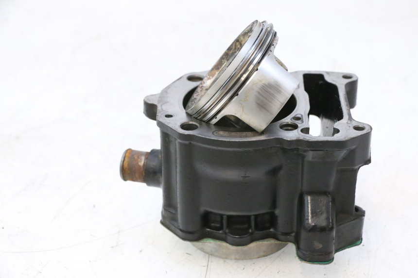 photo de CILINDRO PISTON PIAGGIO MP3 LT 300 (2010 - 2016) - Ángulo de visión alternativo