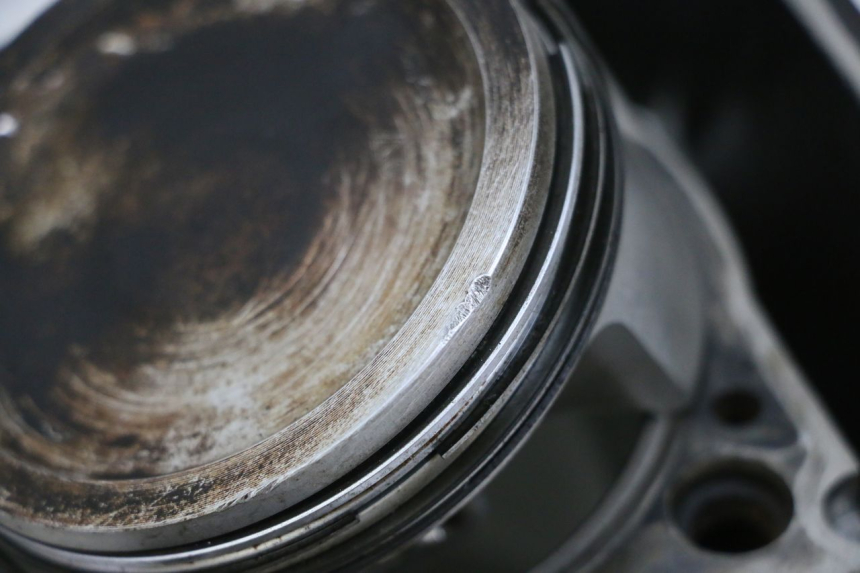 photo de CILINDRO PISTÓN PIAGGIO MP3 RL 250 (2006 - 2010) - Inspección visual detallada