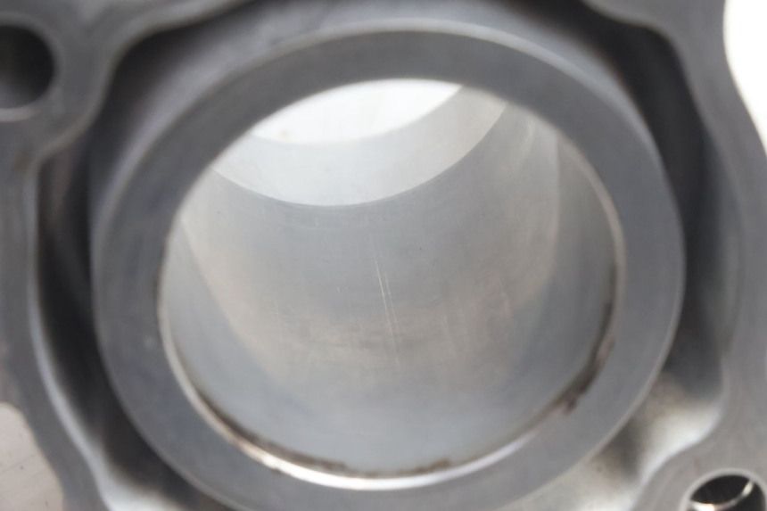 photo de CILINDRO PISTON YAMAHA N-MAX NMAX 125 (2021 - 2024) - Estado de la superficie y material