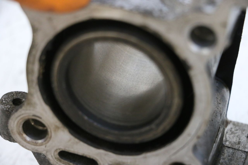 photo de CILINDRO PISTON YAMAHA NEOS NEO'S 4T 50 (2008 - 2016) - Otra perspectiva