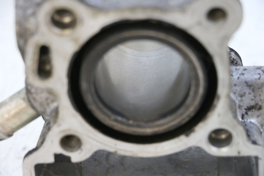 photo de CILINDRO PISTON YAMAHA NEOS NEO'S 4T 50 (2008 - 2016) - Primer plano técnico