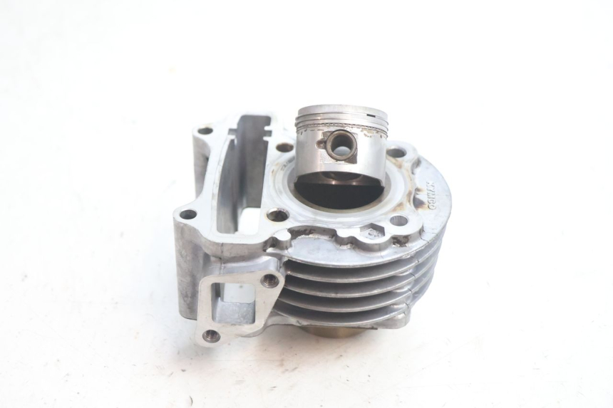 photo de CILINDRO PISTON KYMCO LIKE 4T 50 (2019 - 2025) - Vista principal