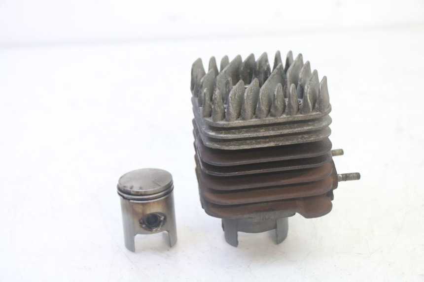 photo de CILINDRO PISTON PIAGGIO NEW TYPHOON 50 (2010 - 2017) - Vista principal