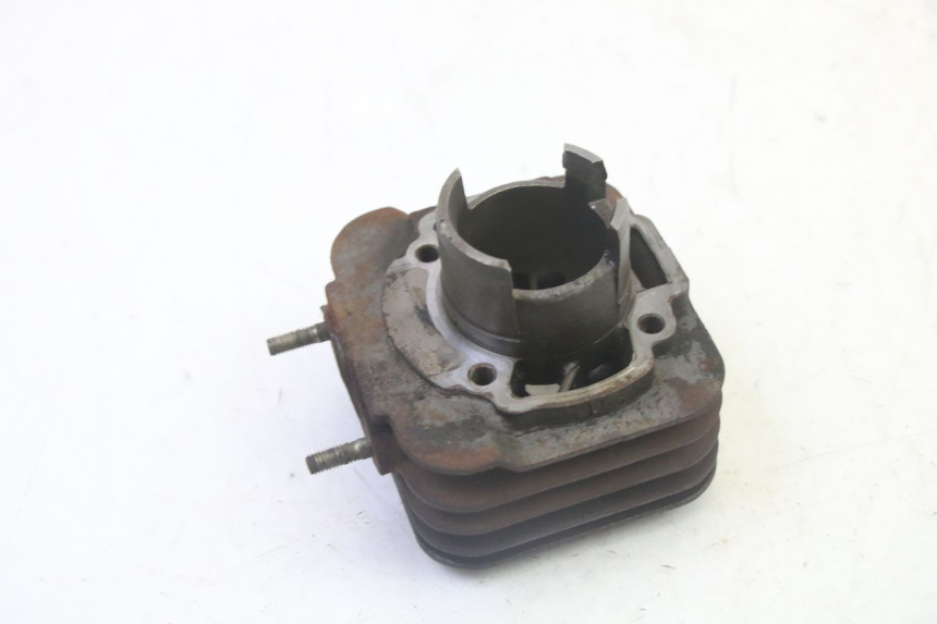 photo de CILINDRO PISTON PIAGGIO NEW TYPHOON 50 (2010 - 2017) - Características distintivas