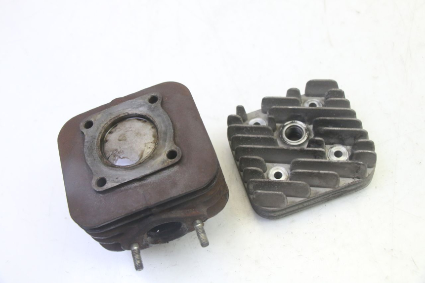 photo de CILINDRO PISTON PIAGGIO NEW TYPHOON 50 (2010 - 2017) - Otra perspectiva