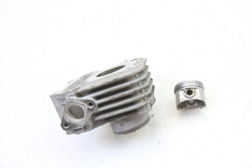 photo de CILINDRO PISTÓN SYM ORBIT 2 4T 50 (2008 - 2017) - Otra perspectiva