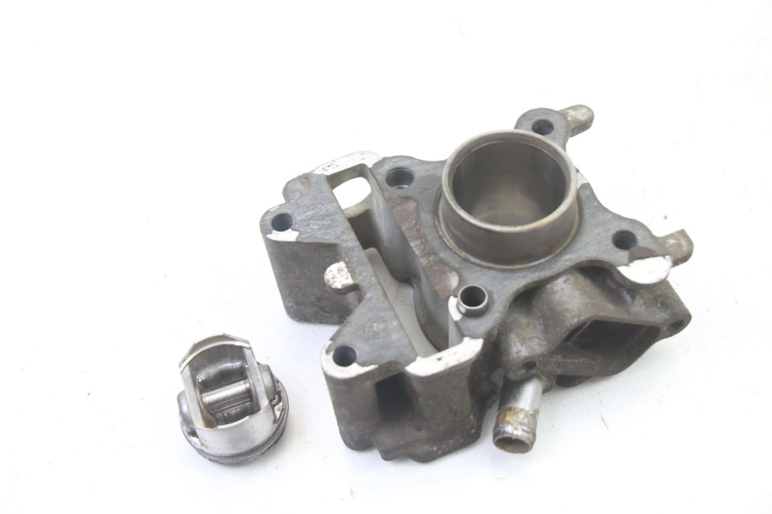 photo de CILINDRO PISTON MBK OVETTO 4T 50 (2008 - 2016) - Otra perspectiva